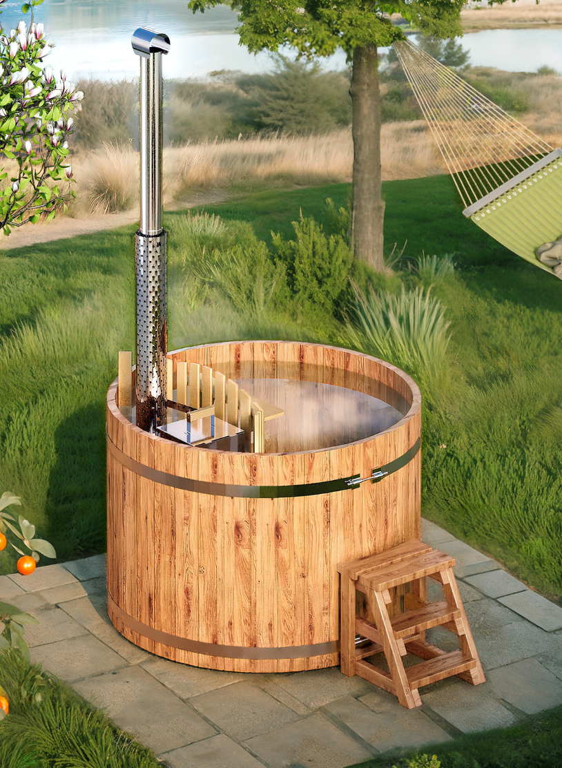 Round wooden hot tub with heater